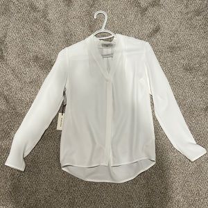 Aritzia V neck white blouse